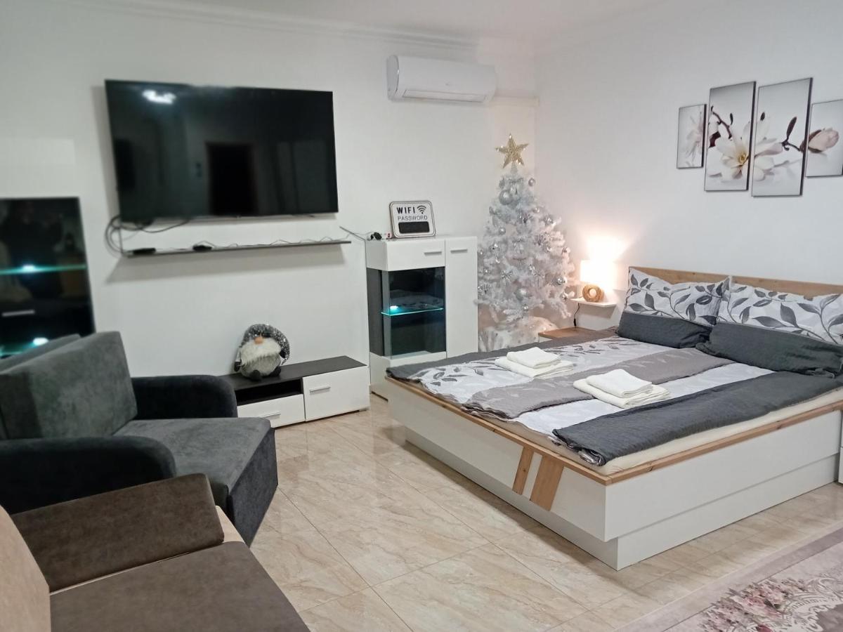 Hangjegy Apartman Debrecen Dış mekan fotoğraf